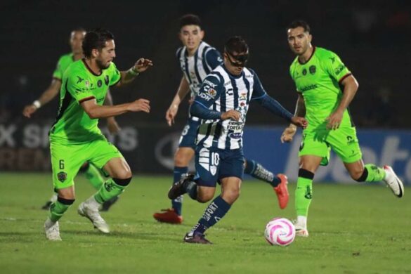Alineaciones De Fútbol Club Juárez Contra Club De Fútbol Pachuca