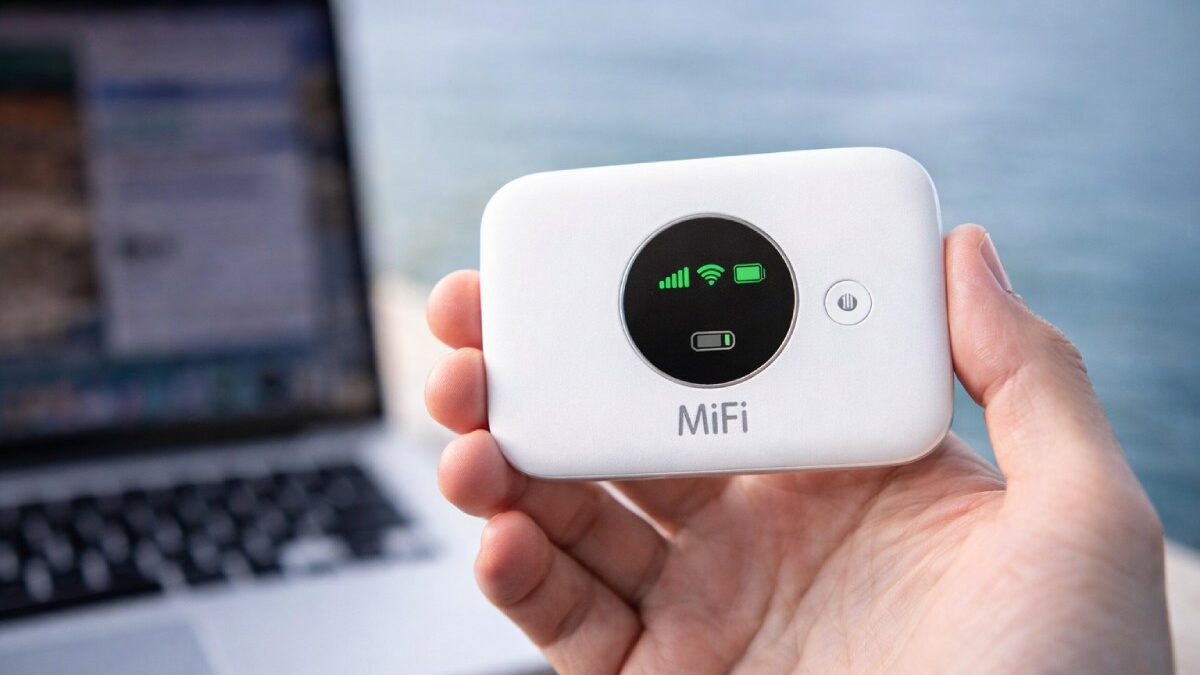 MiFi Device Guide 2026: Speed, Uses & Comparison